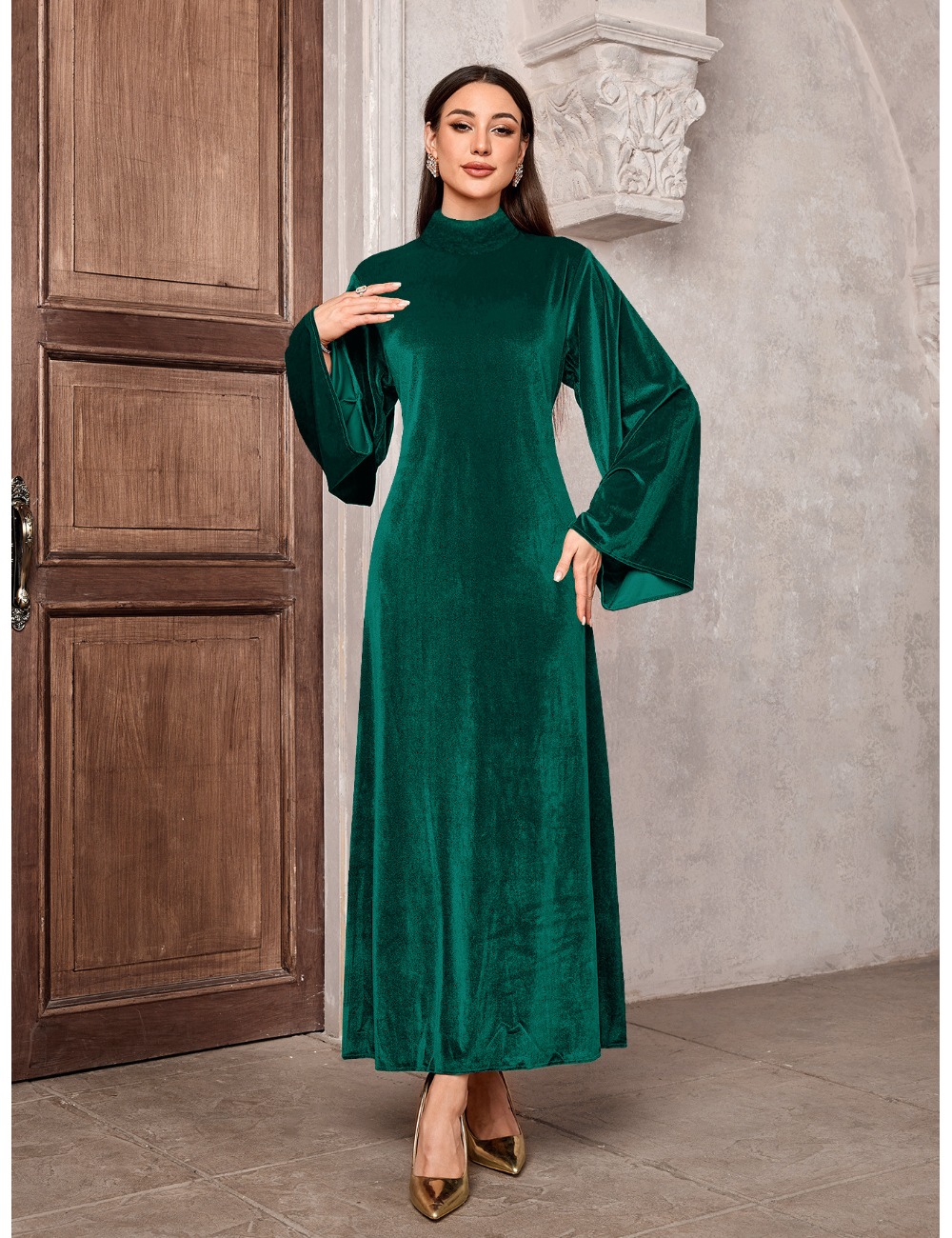 Robe en velours d'Arabie Saoudite du Moyen-Orient avec manches cloche et ceinture zippée