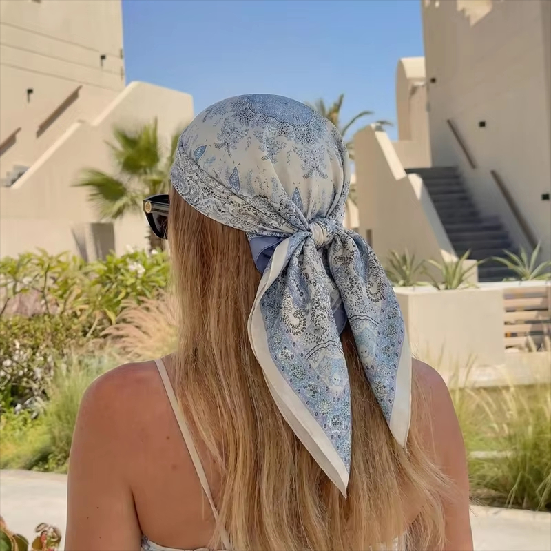Foulard carré en soie imprimé de luxe pour femme, 70 cm, pour le cou, les cheveux, la plage, hijab, bandana, bandeau