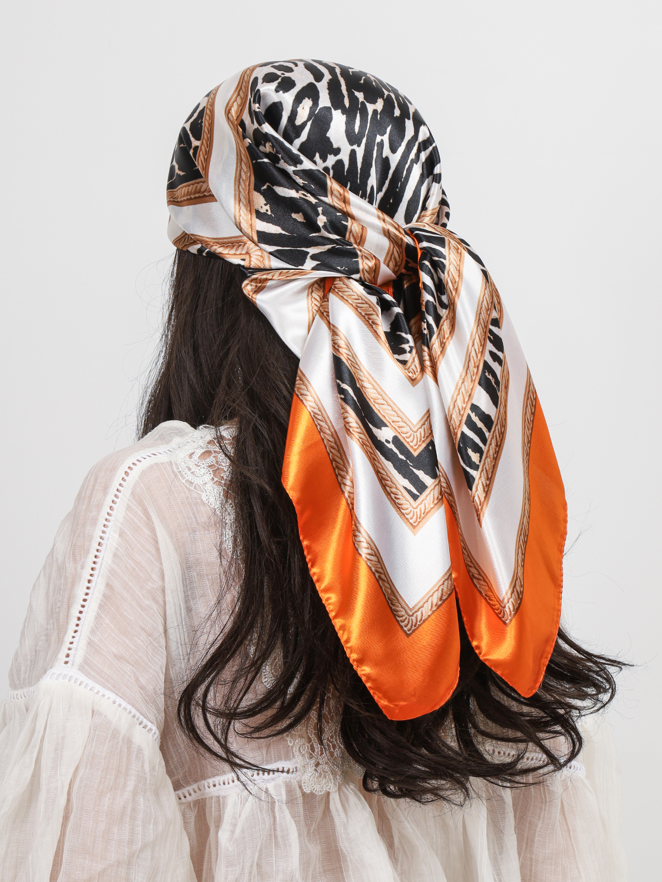 1PCS Foulard carré de luxe pour femme, 90*90cm, en soie satinée, bandana doux, écharpe de cou, hijab, foulard pour cheveux pour femmes