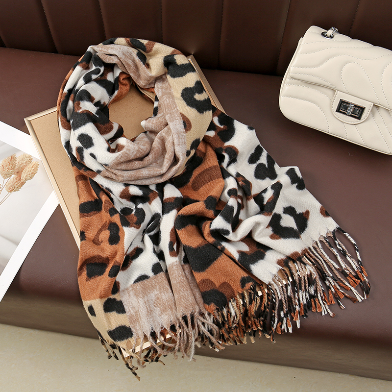 Nouveau léopard Patchwork cachemire écharpe châle enveloppement femmes gland Pashmina hiver chaud couverture châle épais étoles Tippet 2024 écharpe