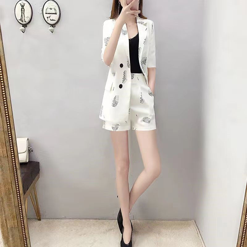 Costume pour femmes, nouveaux vêtements d'été 2021, mode Style coréen, motif blanc imprimé, veste, manteau, haut et short, ensemble 2 deux pièces pour femmes