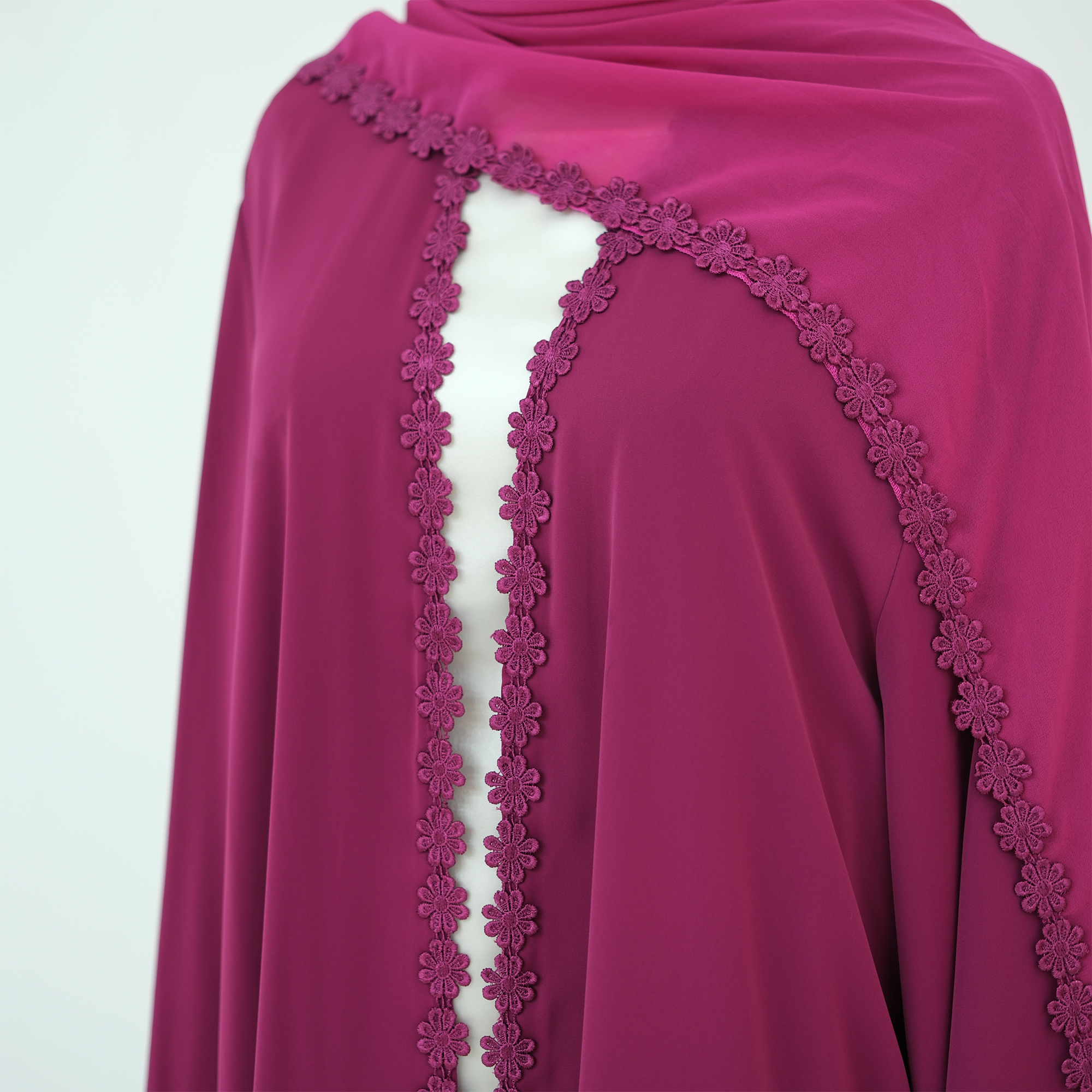 Abaya musulmane pour femmes avec accent floral en dentelle d'été, avec châle hijab, pour soirée, fête, Eid, vêtements islamiques - Coupe régulière, poches latérales
