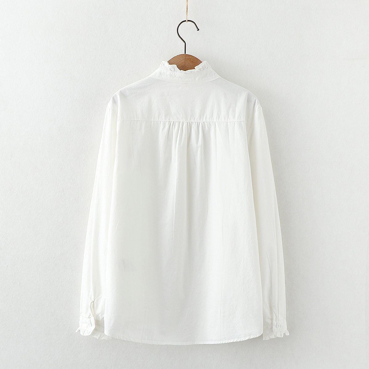 Chemise blanche en coton brodé pour femme, manches longues, col rabattu, froncé, chemisier décontracté, vêtements de travail pour femme de bureau, printemps, automne, nouveau