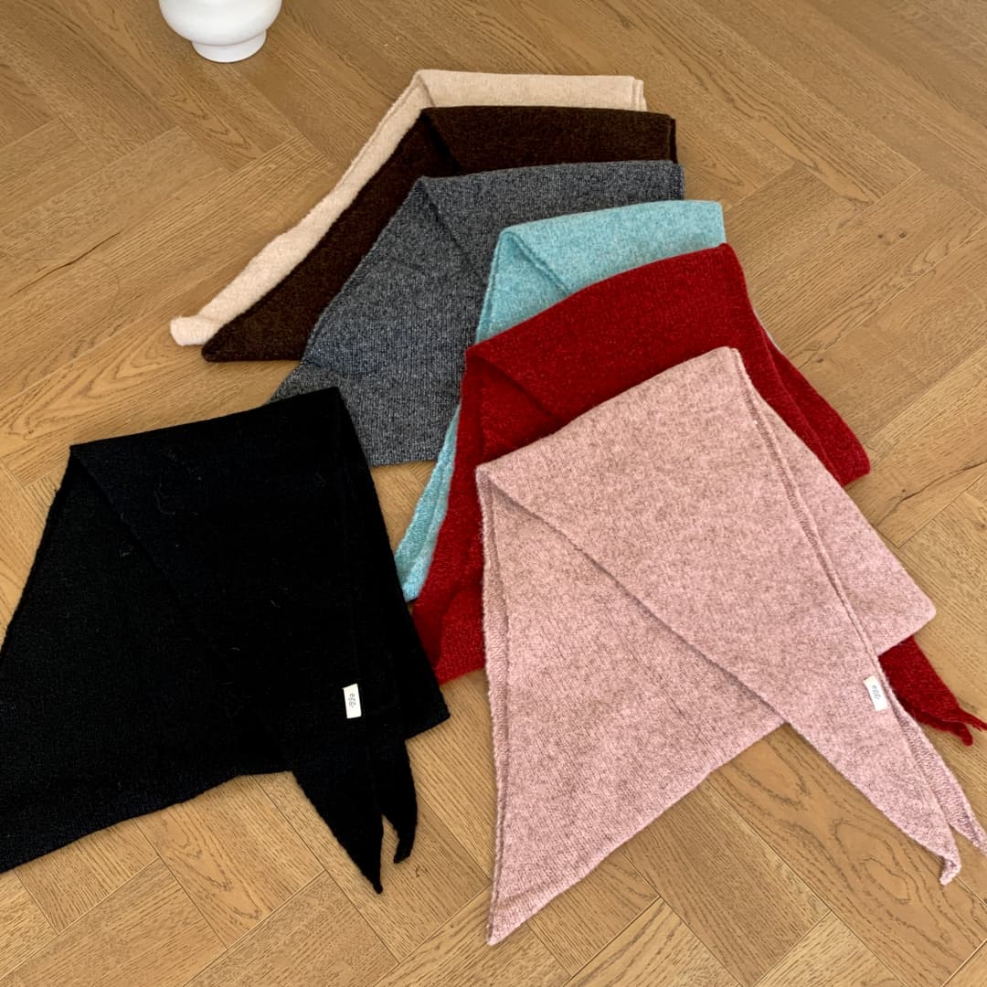 Nouveau Foulard Coréen Triangulaire 2026 en Laine Tricotée pour Femme – Écharpe Multifonction Chaude et Tendance