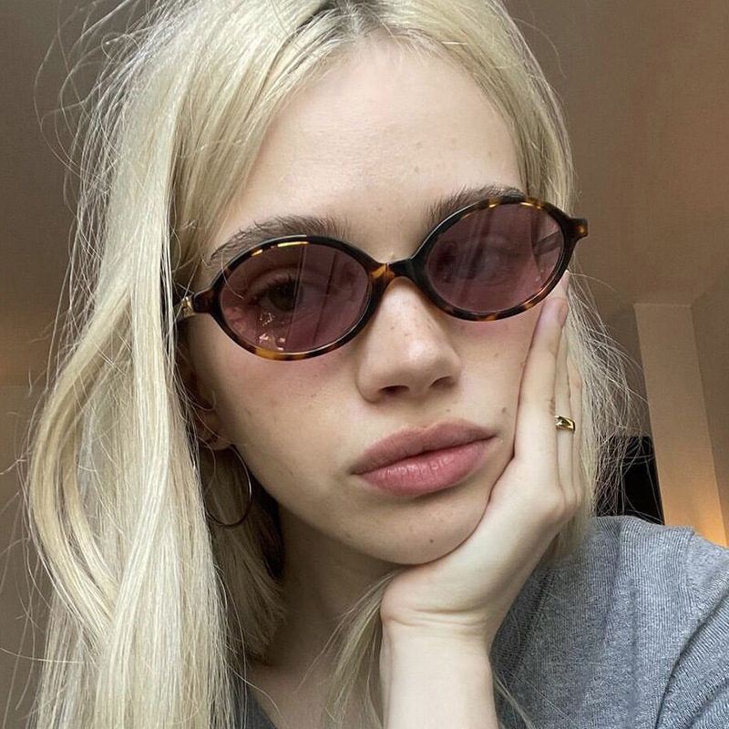 Lunettes de soleil ovales vintage pour femmes, nouvelle mode 2026, monture petite et ronde, pour femmes élégantes