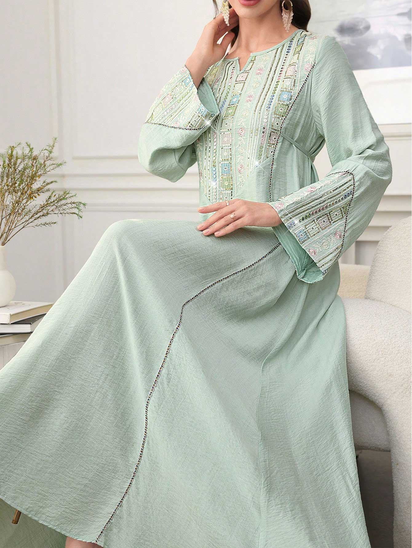 Abaya vert clair de Style dubaï, broderie scintillante complexe sur le cou et les manches, idéale pour les femmes de Galas culturelles arabes, nouvelle collection 2025