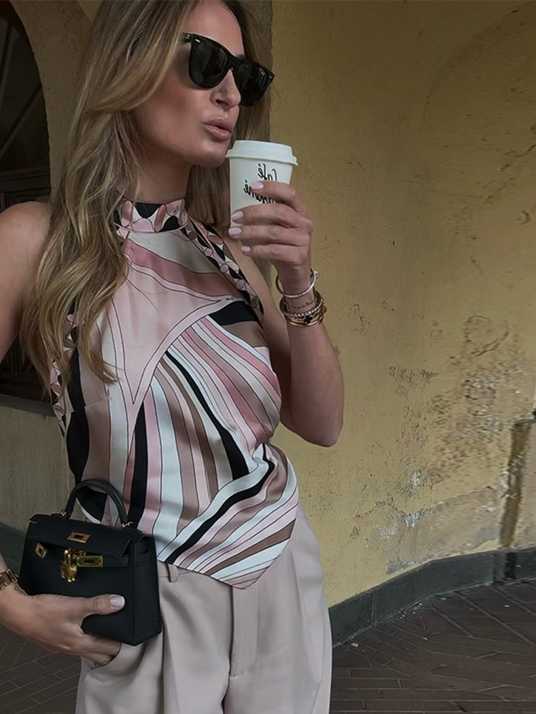 Ensemble deux pièces haut et Short imprimé tendance, col licou, sans manches, dos nu, pantalon court, tenue de vacances à la plage pour femmes, été 2025