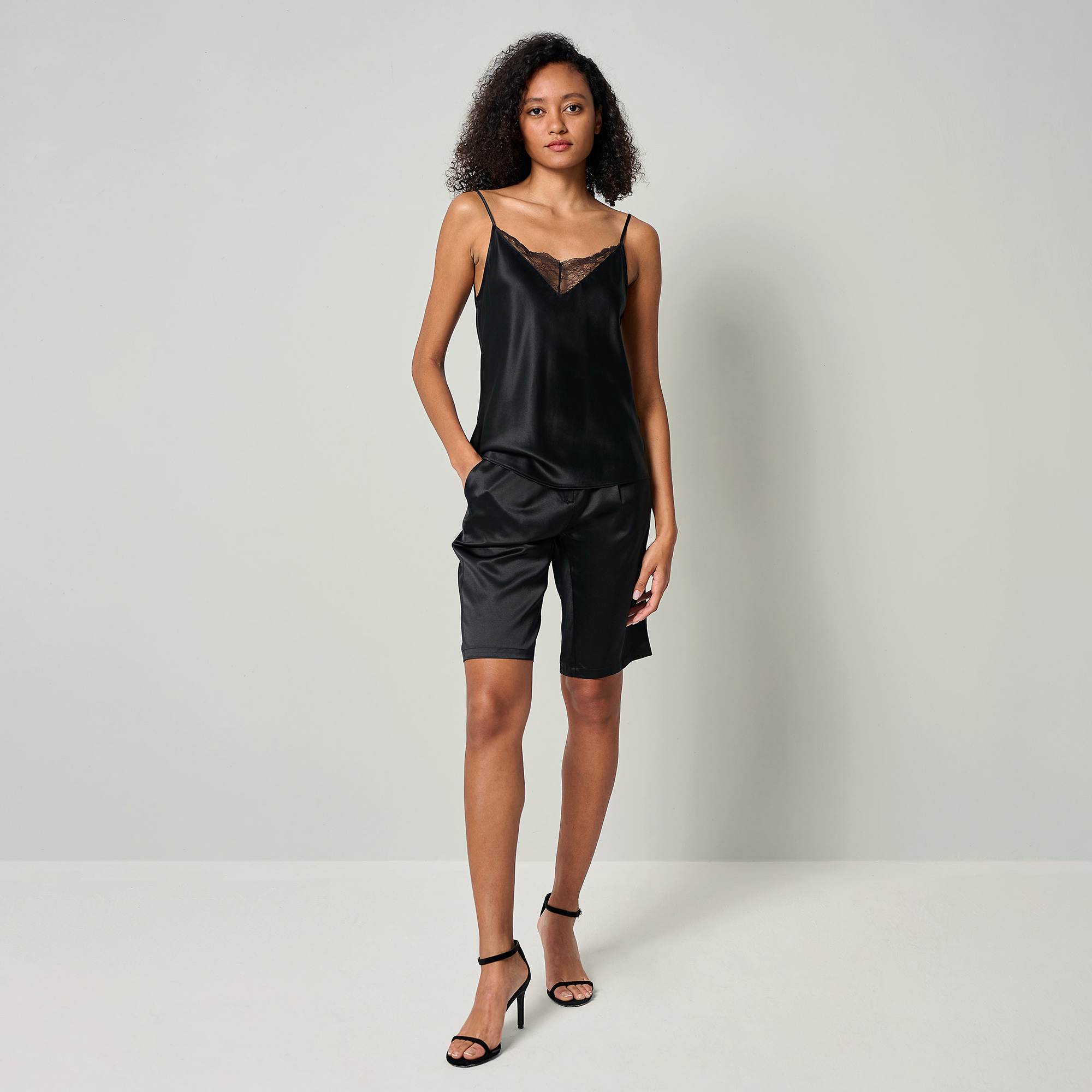 LILYSILK Camisole 2 en 1 en soie pour femme MIM Vest Top avec col en V en dentelle et fines bretelles réglables