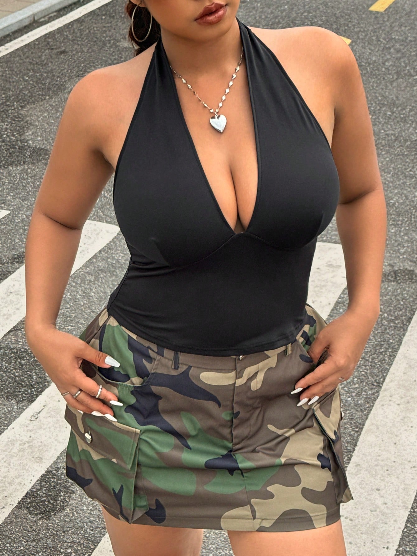 Haut court dos nu sexy pour femme grande taille, col halter, décolleté plongeant en V, à nouer dans le dos