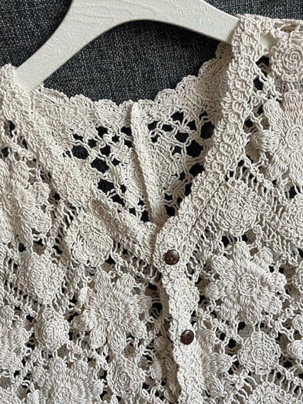Gilet en crochet floral brodé pour femme, cardigan sans manches ajouré en maille ouverte, tenue bohème pour festival d'été