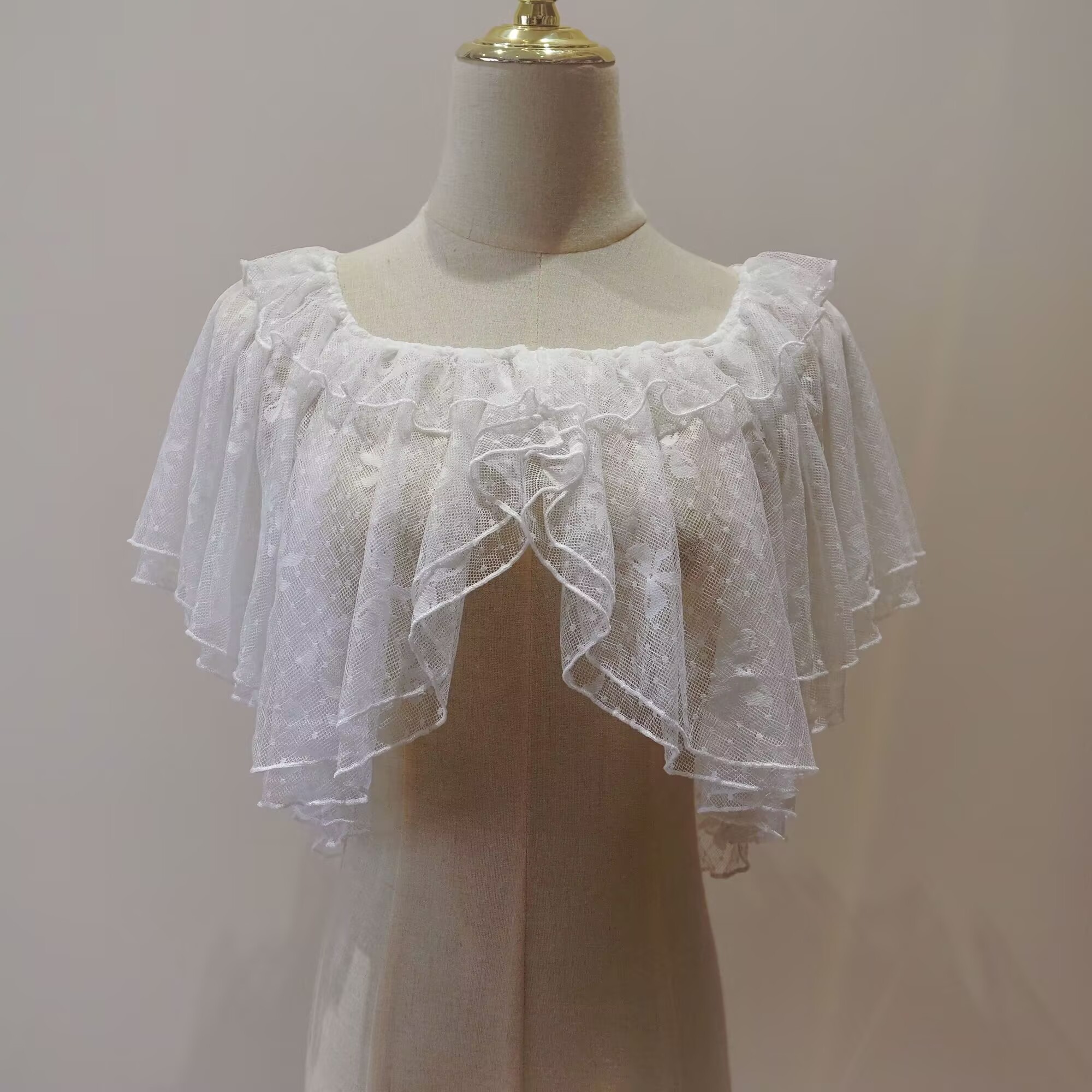 Manteau d'été Lolita court pour femmes, doux Kawaii, dentelle maille, ouvert sur le devant, Poncho gothique pour filles, Capes de princesse rétro mignonnes