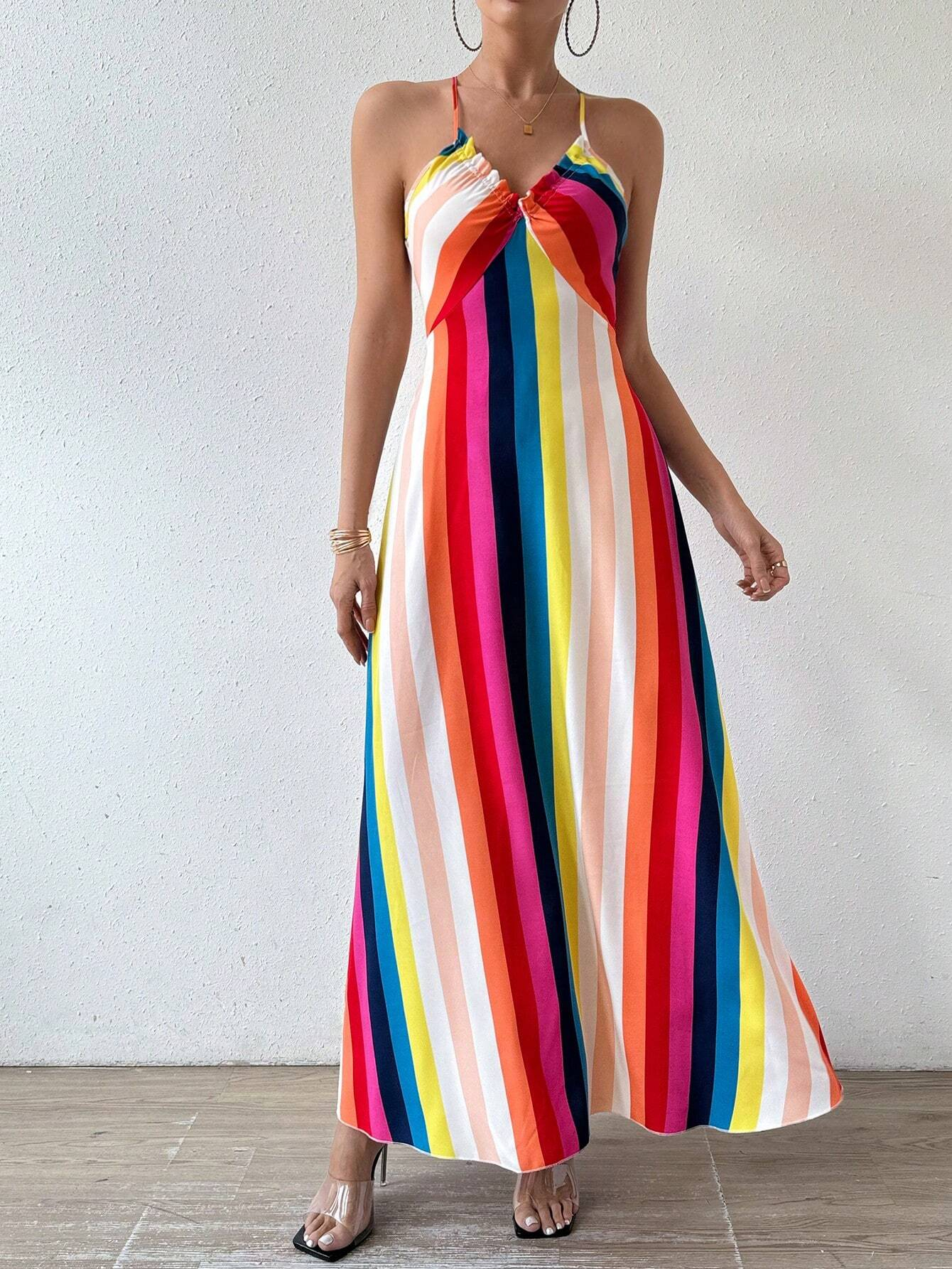 Robe longue d'été à motif ethnique pour femmes, dos nu, fendue sur les cuisses, vêtements d'été pour dames, mode Boho, garniture à volants, longue robe pour la plage