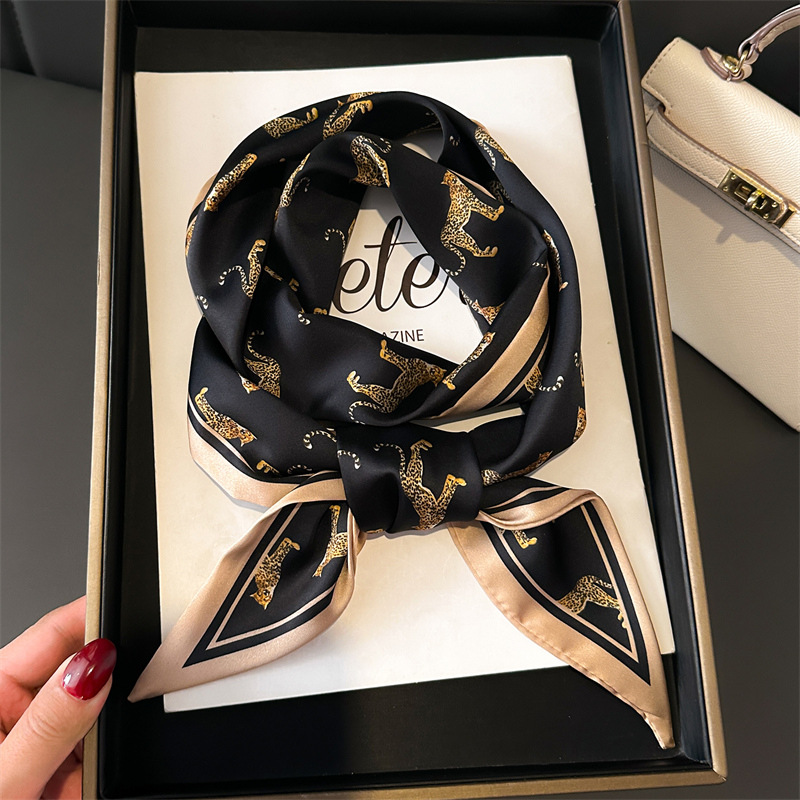 Foulard de tête de luxe foulards de cou de cheveux pour femmes sac à main écharpes pour sacs à main soyeux Long mince foulard en Satin mode