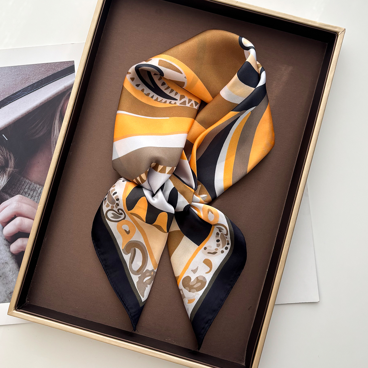 Foulard carré à la mode pour femmes, élégant, Hijab, châle de luxe pour voyage, taches douces, Imitation soie