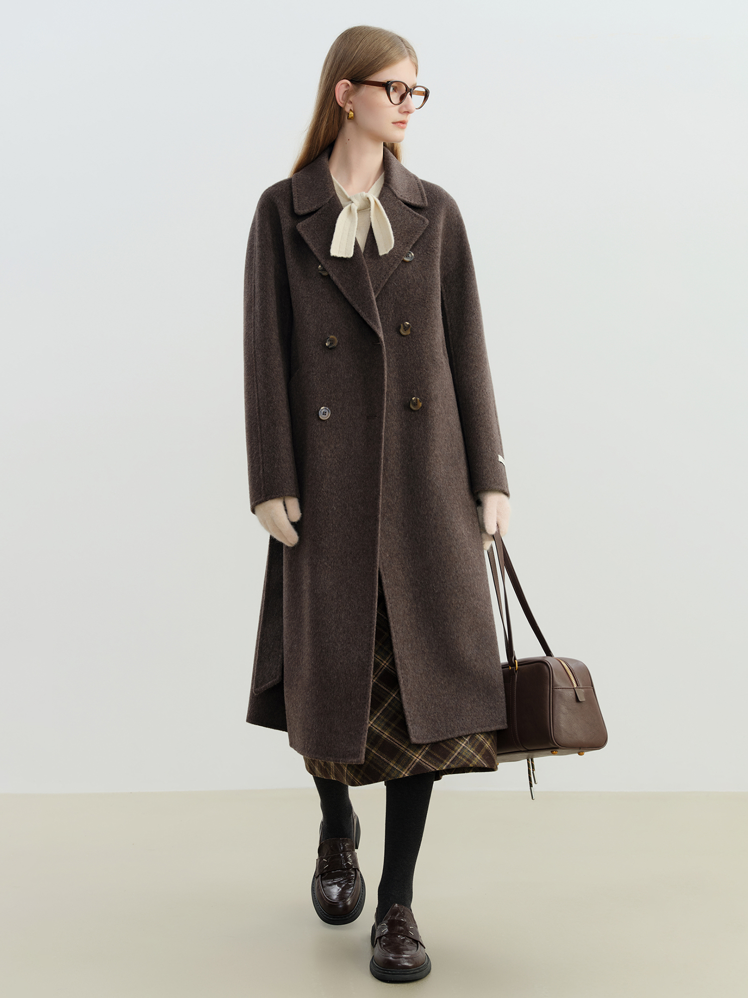 ZIQIAO élégant femmes Petite laine pardessus avec revers de costume 2025 hiver nouveauté 100% laine manteaux costume col Long manteau d'hiver