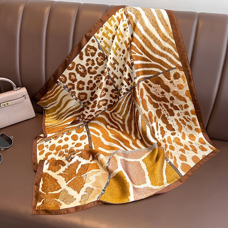 Foulard carré imprimé léopard pour femme, bandeaux en satin doux, foulard de tête de la présidence, bandeau de sauna Hijab, ruban de sac de bureau, écharpe de luxe, 2023