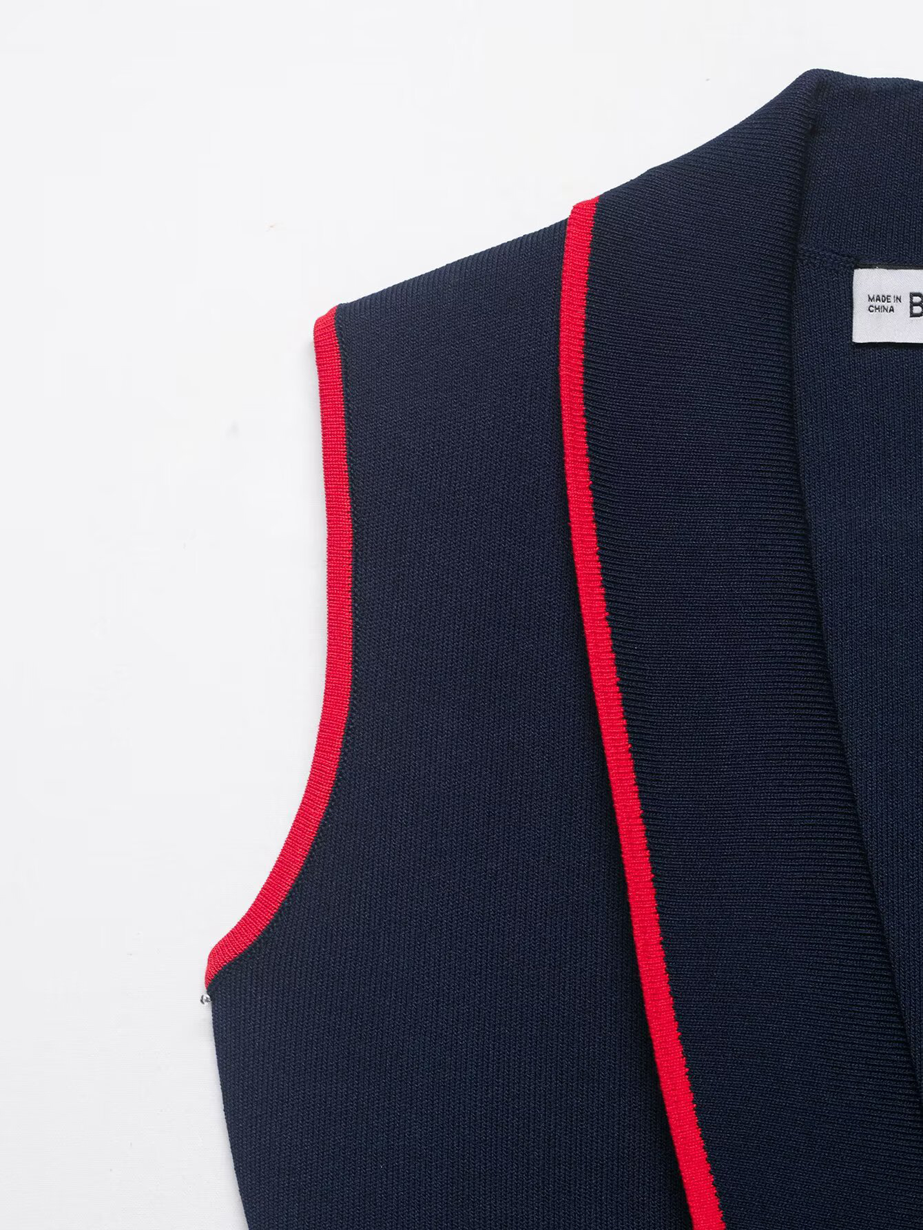 Nouvelle tenue d'été 2026 pour femme, mode européenne et américaine, gilet sans manches à col en V, double boucle, double boutonnage