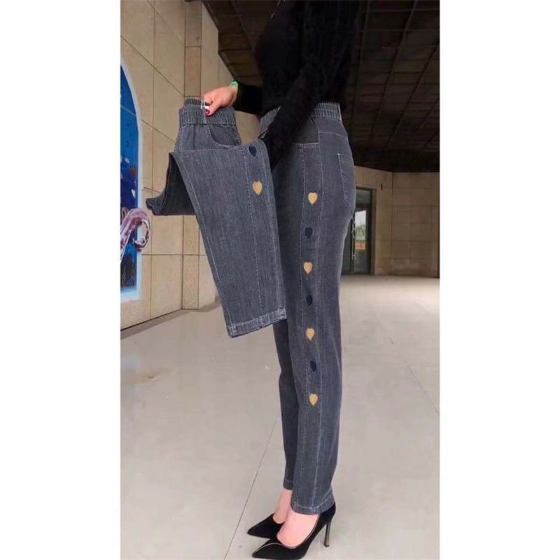 Jean femme d'âge moyen automne hiver taille extensible broderie Denim pantalon grande taille ample femme pantalon droit décontracté 5XL