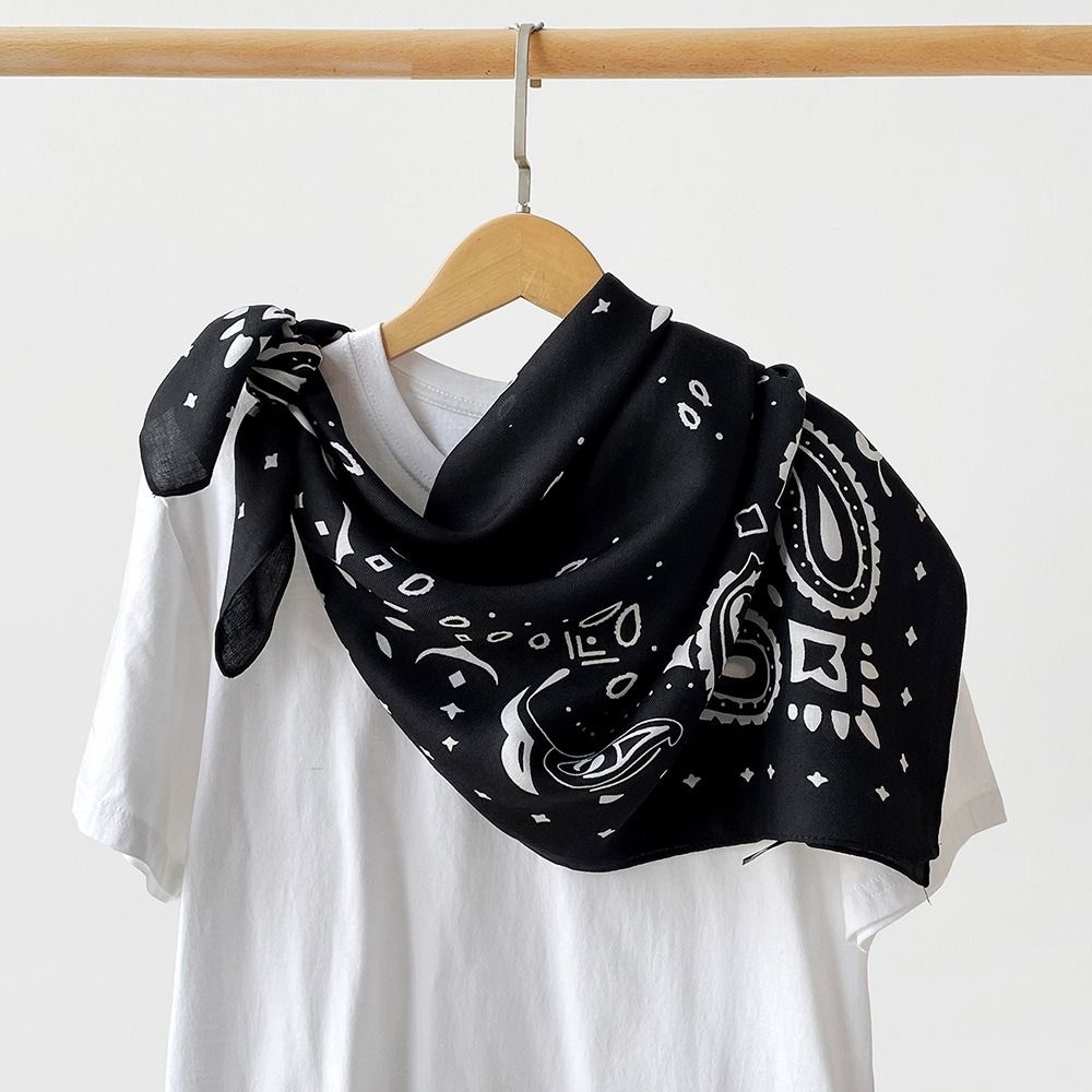 Mode Paisley femmes foulard imprimé 90 cm femme châle enveloppement doux luxe sensation grande écharpe carrée accessoires d'été