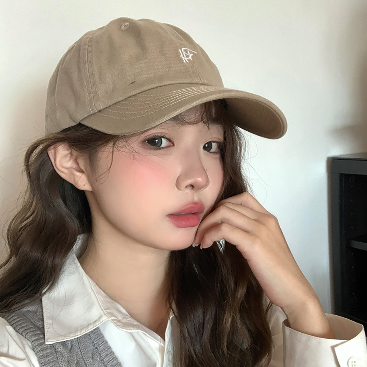 Casquette de baseball brodée tendance pour hommes et femmes, en coton uni, à visière longue, réglable, pour filles, style décontracté