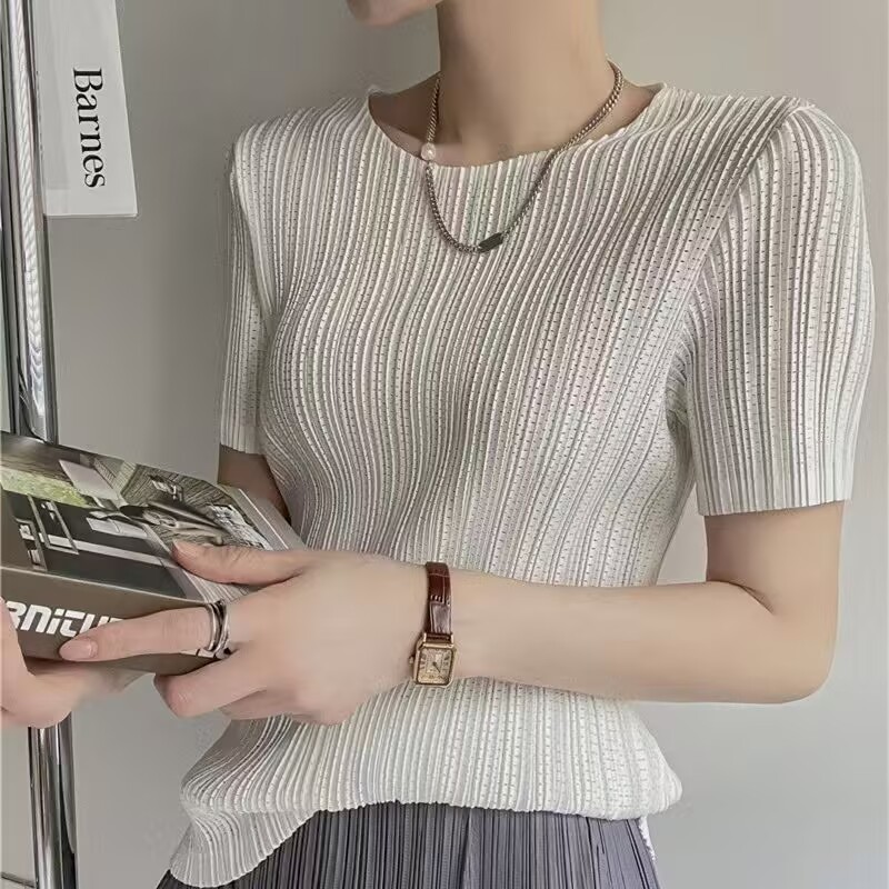 Femme vêtements haut femmes Miyake plissé à manches courtes femme été mince élastique col rond Joker mince plissé creux T-shirt