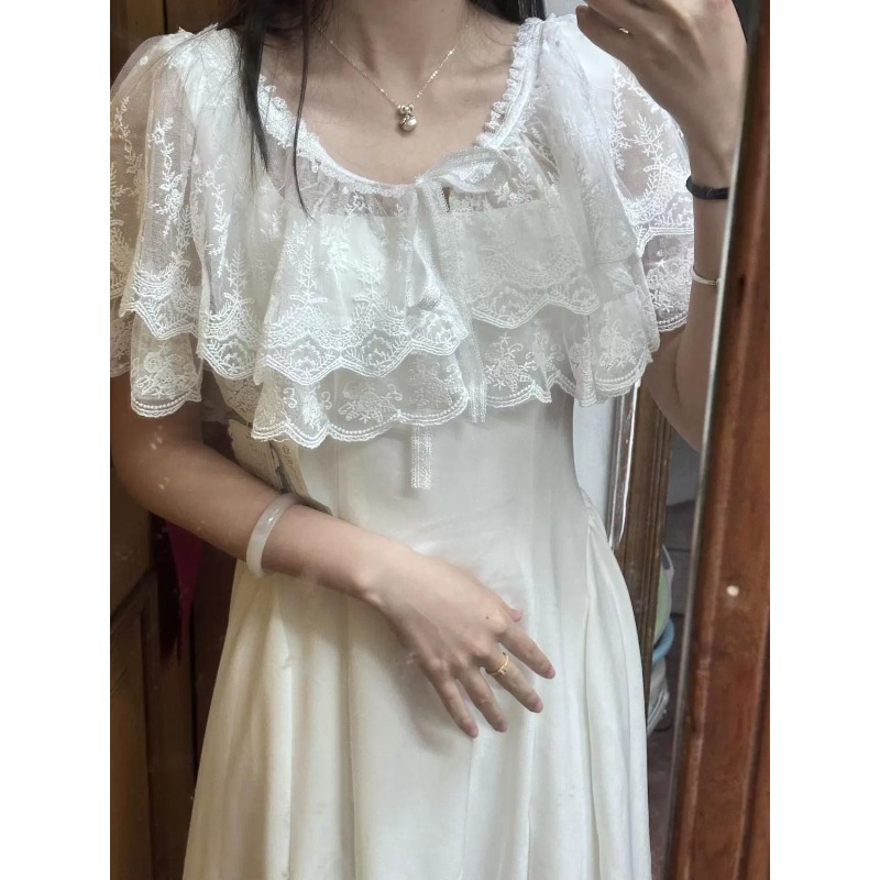 Blouse Cape Châle Femme en Dentelle Style Japonais Doux Blanc Broderie Superposée Nouvelle Conception Confortable Polyvalente Premium Élégante