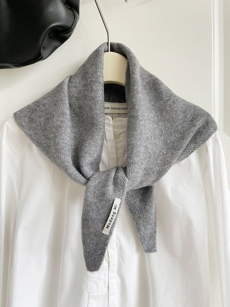 Marque de Niche originale britannique contenant une écharpe triangulaire tricotée en laine foulard pour femme écharpe tricotée chaude multifonctionnelle