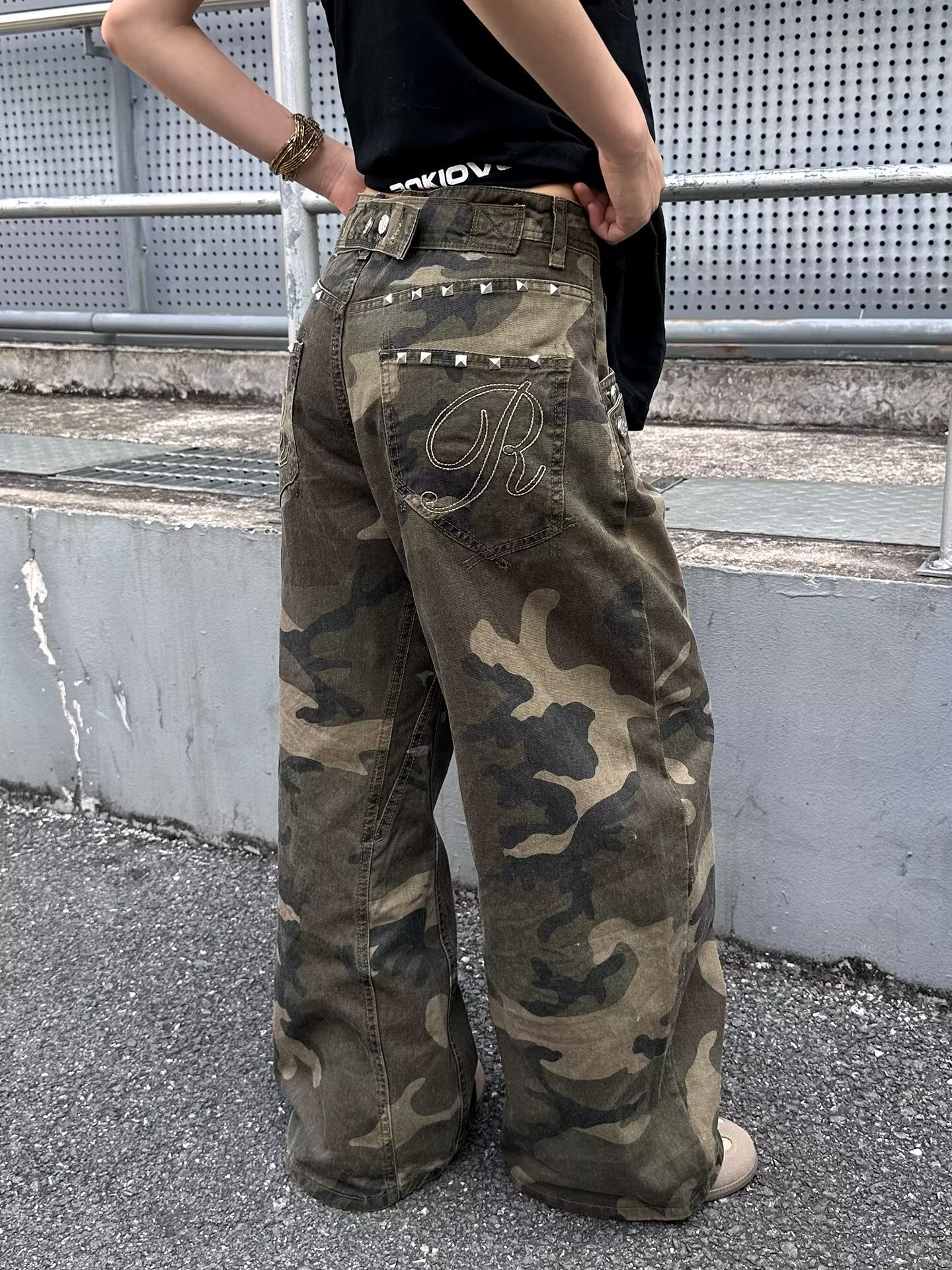 Pantalon Cargo Camouflage Homme Femme, Coupe Ample et Large, Style Vintage Streetwear Décontracté, avec Boucle Paris, Long