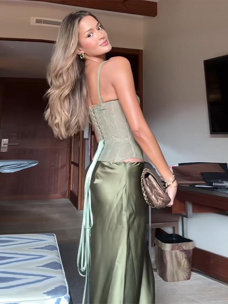 Ensemble jupe en Satin pour femmes, Chic, sans manches, dos nu, à lacets, gilet Slim, couleur unie, jupe Maxi, costume, nouveaux costumes de fête, été 2025