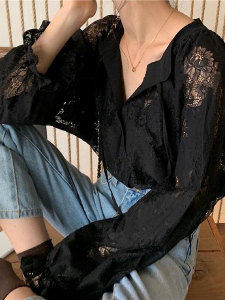Blouses pour femmes 2026, manches longues, en dentelle, col en V, chemises amples d'automne, broderie lourde, transparentes, style vintage