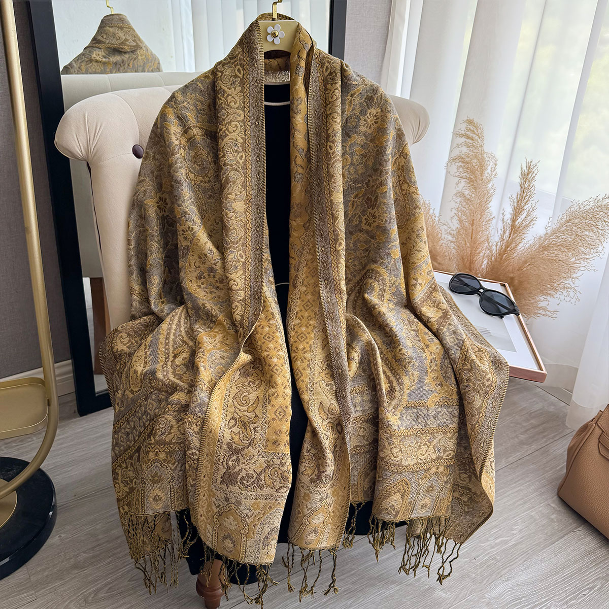 2025 gland couverture conception Style ethnique épais Pashmina nouveau hiver chaud châle Wrap écharpe femmes foulard Poncho étoles