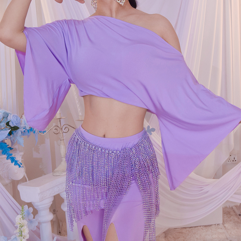Costume de danse orientale, doux et confortable, idéal pour l’entraînement et les séances de danse, conçu pour les femmes adultes. Tenue d’entraînement pour danse orientale, qui met en valeur la vitalité de la danseuse.