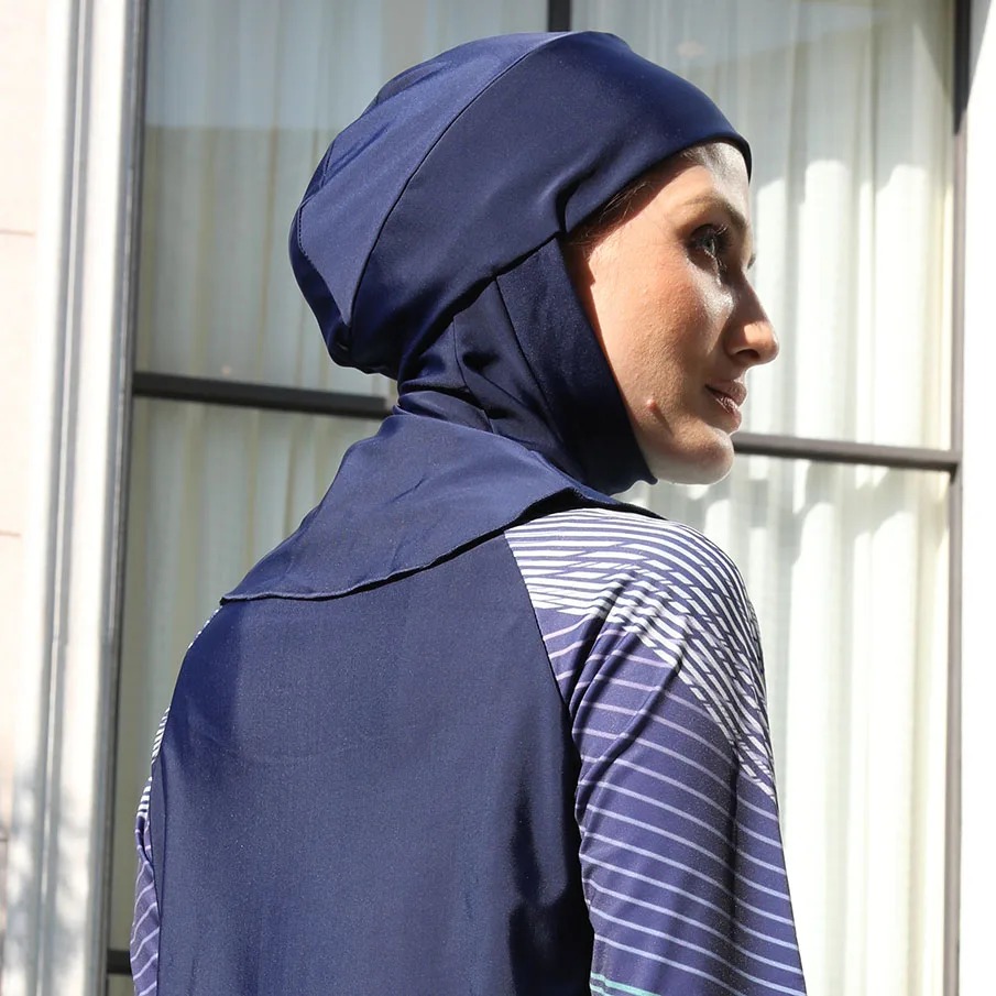 Le nouveau foulard musulman pour femme est étroitement compatible avec différentes circonférences de la tête (avec plusieurs options de couleurs)