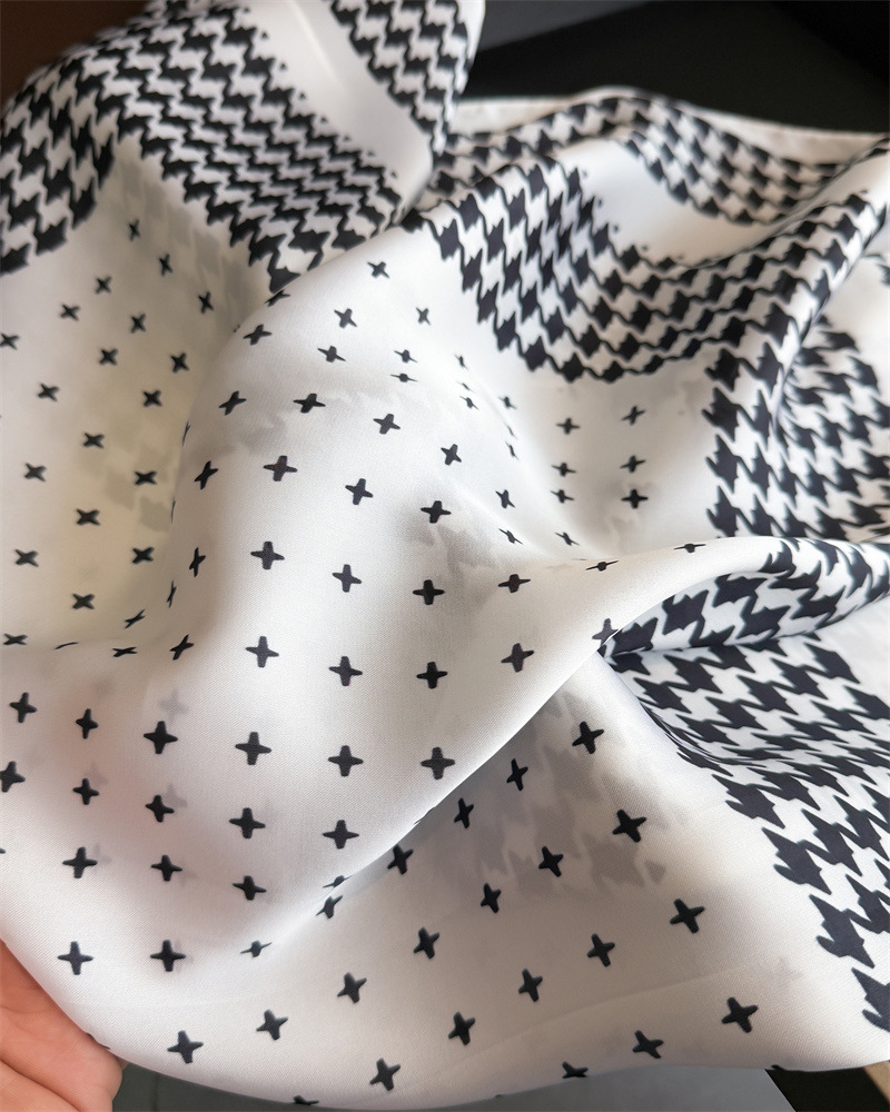 Écharpe carrée de luxe à motif pied-de-poule pour femme, élégante, imprimée, hijab, foulard, châle, couleur unie, en soie douce et résistante aux taches