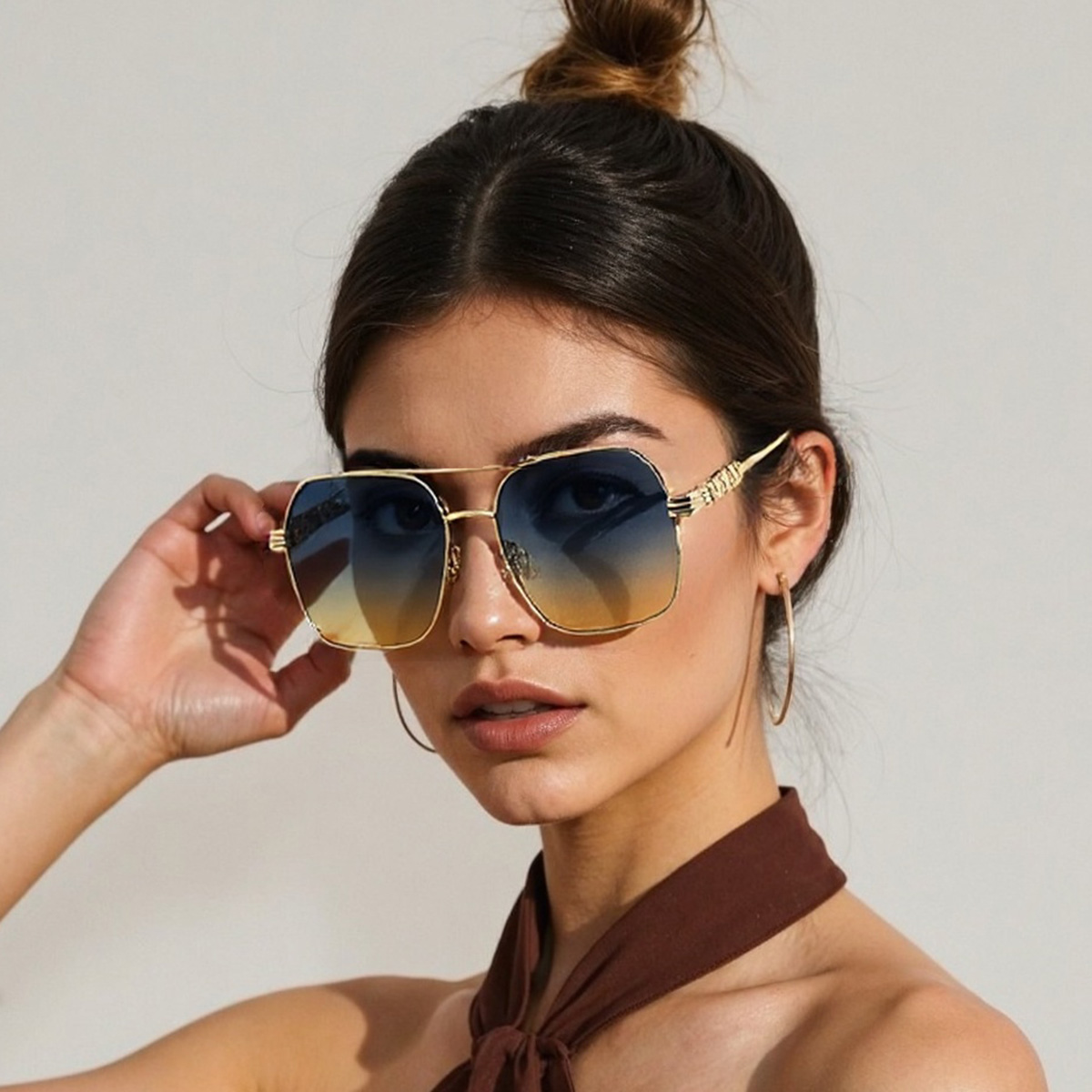 Lunettes de soleil à charnière en métal pour femmes, cadre transparent, lentille dégradée grise et rouge, lunettes carrées, mode moderne, nouveau, 2025