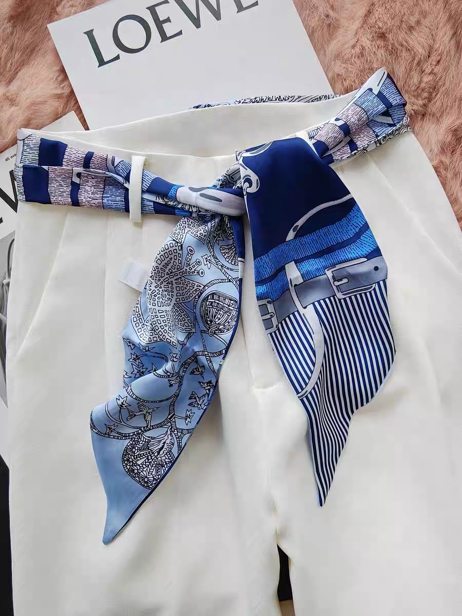 Foulard en soie imprimé bleu pour femmes, bandeau cheval en Satin doux, foulard biseauté, Hijab de bureau, sac, rubans, cadeau