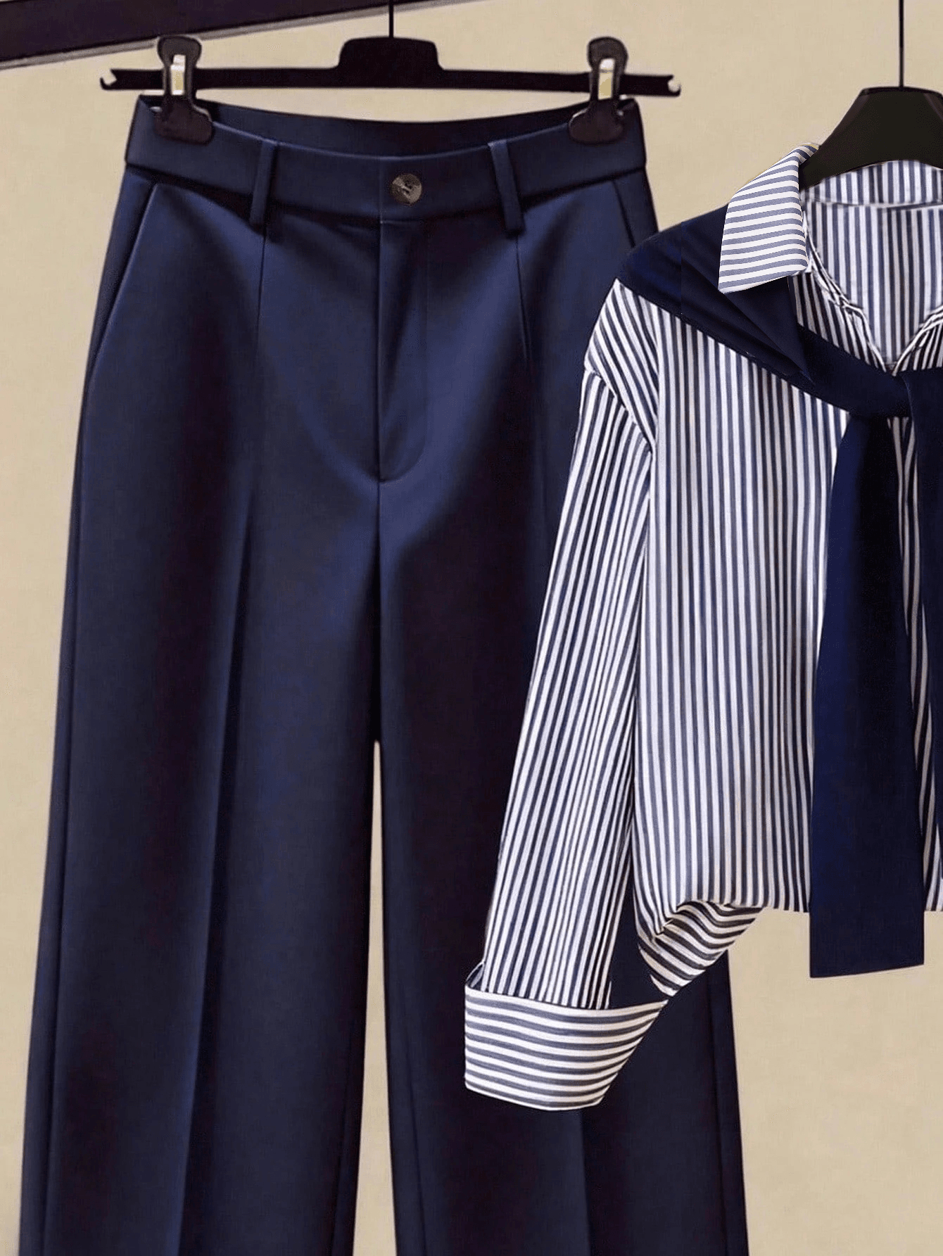 Tenues élégantes pour femmes en 2 pièces, chemise à manches longues rayée avec écharpe amovible + pantalon large à taille haute, ensemble décontracté pour le bureau