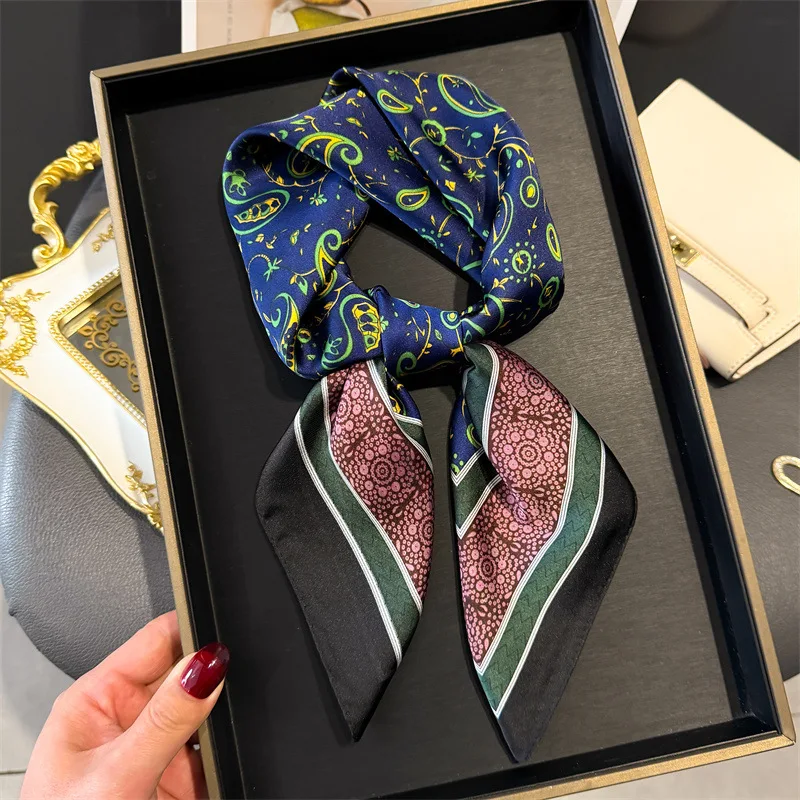 Petit foulard carré rouge en soie pour femme, foulard imprimé lettres 70 cm, foulard carré à porter sur l'épaule, foulard en gros, accessoires pour cheveux