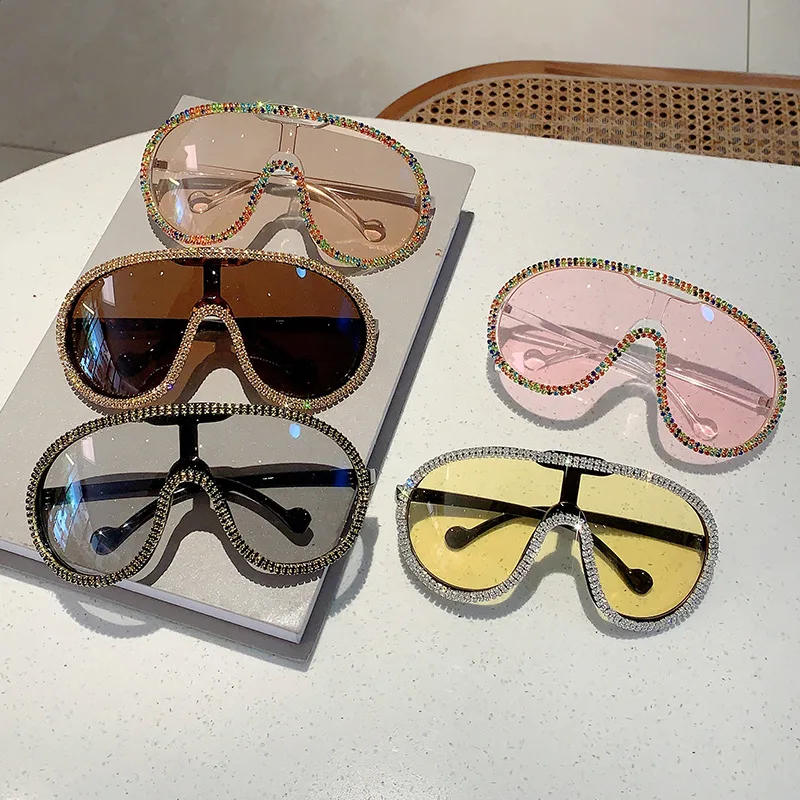 Lunettes de soleil pilote vintage pour femmes, lunettes de soleil respirantes pour femmes, grande monture, nuances de cristal de diamant, créateur de marque de luxe, 1 pièce