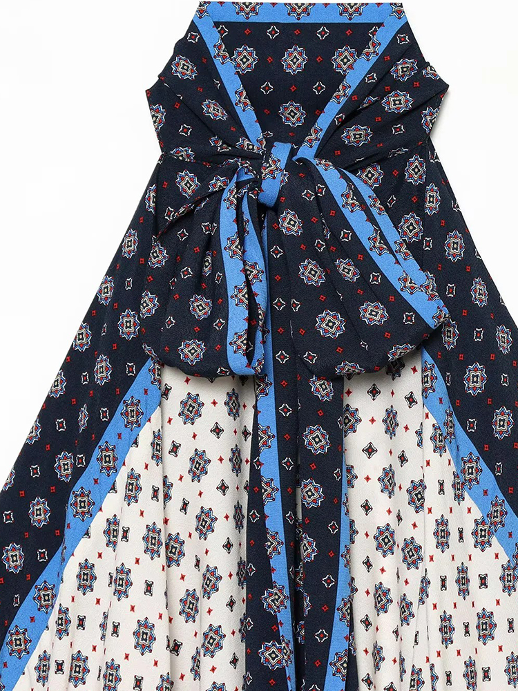Haut d'été pour femme à col licou imprimé foulard, motif géométrique positionné, sans manches, ourlet asymétrique, dos à nouer, style bohème
