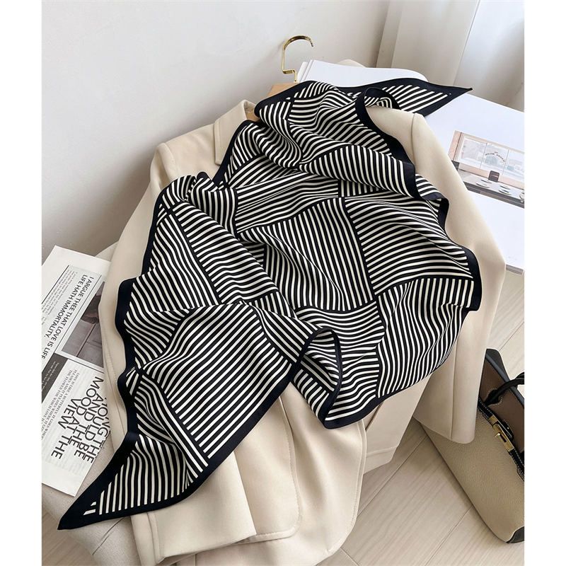 Mode luxe femmes Triangle sergé foulard en soie rayure impression concepteur Long ruban foulards foulard