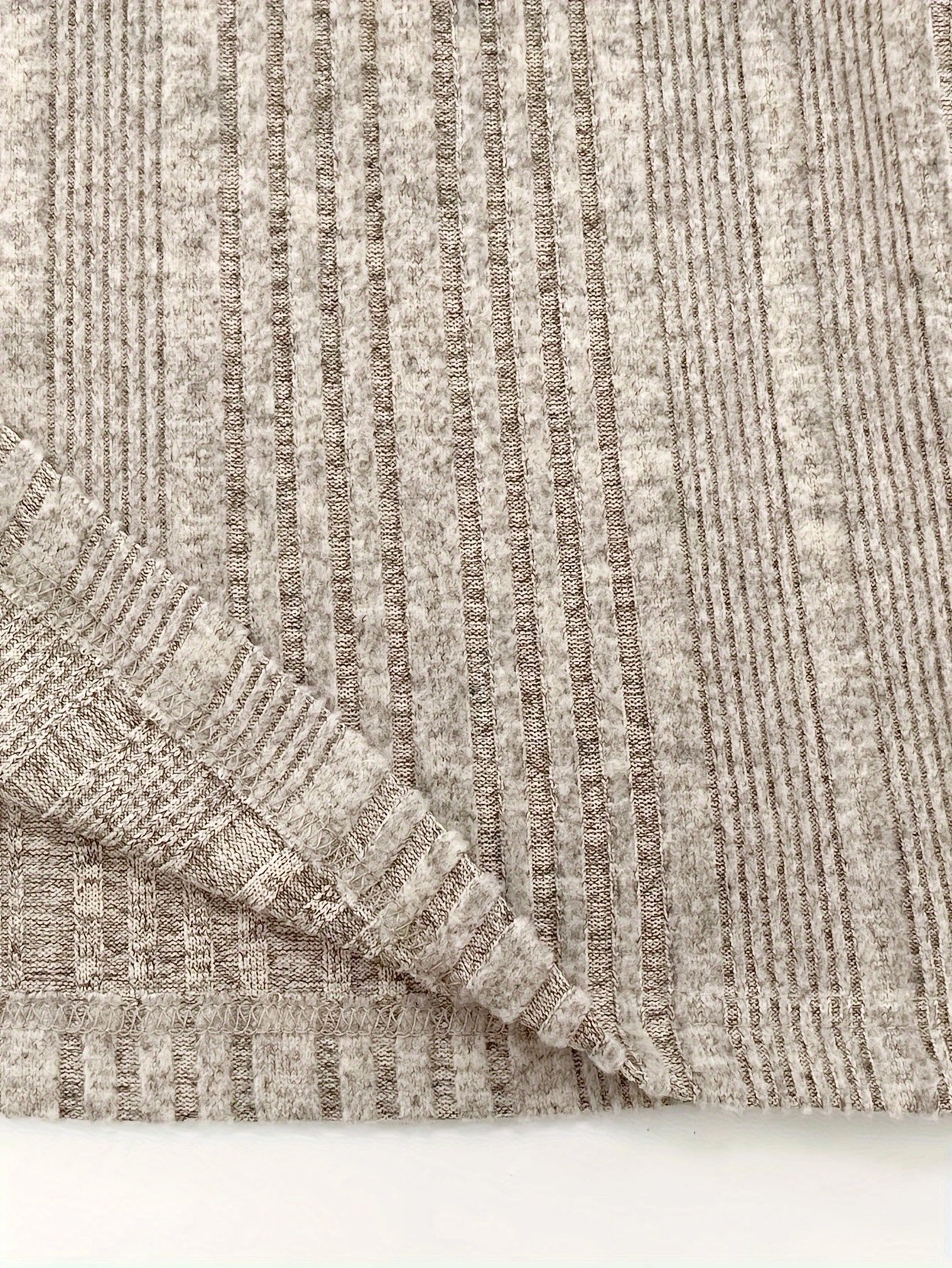 Robe moulante en tricot pour femme, col roulé, manches longues tissées, ceinturée, coupe ajustée, élégante et polyvalente pour le travail et les rendez-vous (automne-hiver)