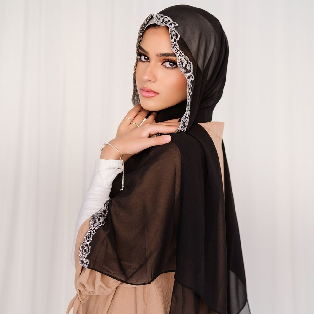 Hijab musulman très vendu, de bonne qualité, doux, en mousseline Bawal, avec dentelle.