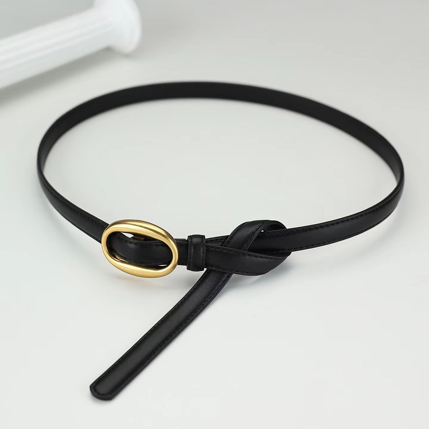 Ceinture tendance pour femme avec boucle dorée, ceinture fine décontractée en cuir véritable souple, ceinture pour jeans, ceinture fine pour robe