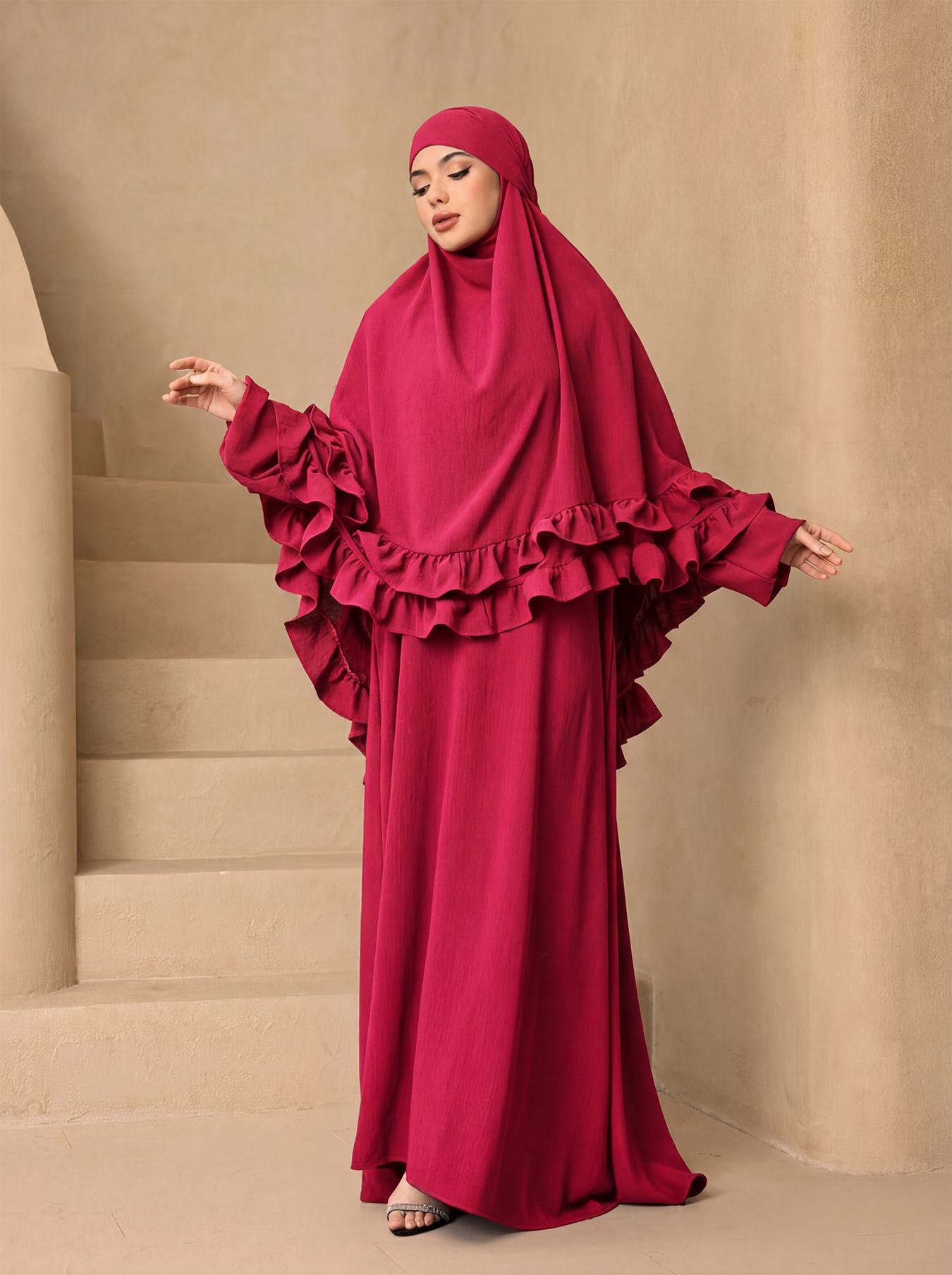 Ensemble élégant deux pièces Khimar Abaya à volants, robe de prière longue et ample avec hijab à volants pour femmes musulmanes, tenue quotidienne pour l'Aïd