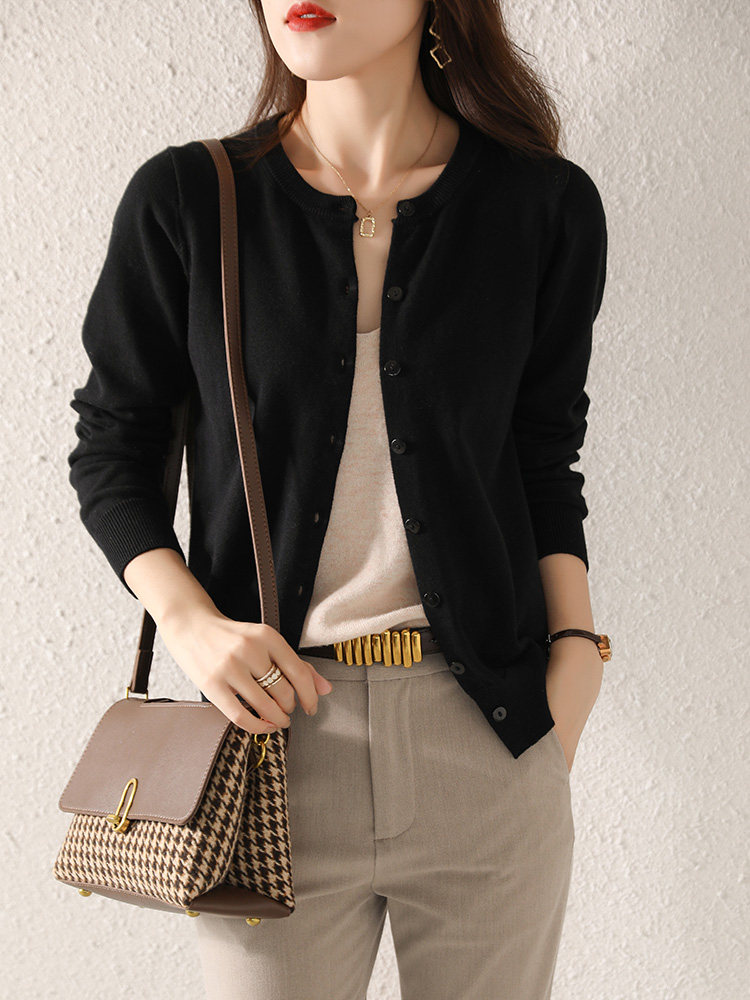 Cardigan Femme 2026 Nouveauté Automne Pull en Tricot à Manches Longues Léger Respirant Vêtement d'Extérieur Simple Manteau de Protection Solaire Décontracté
