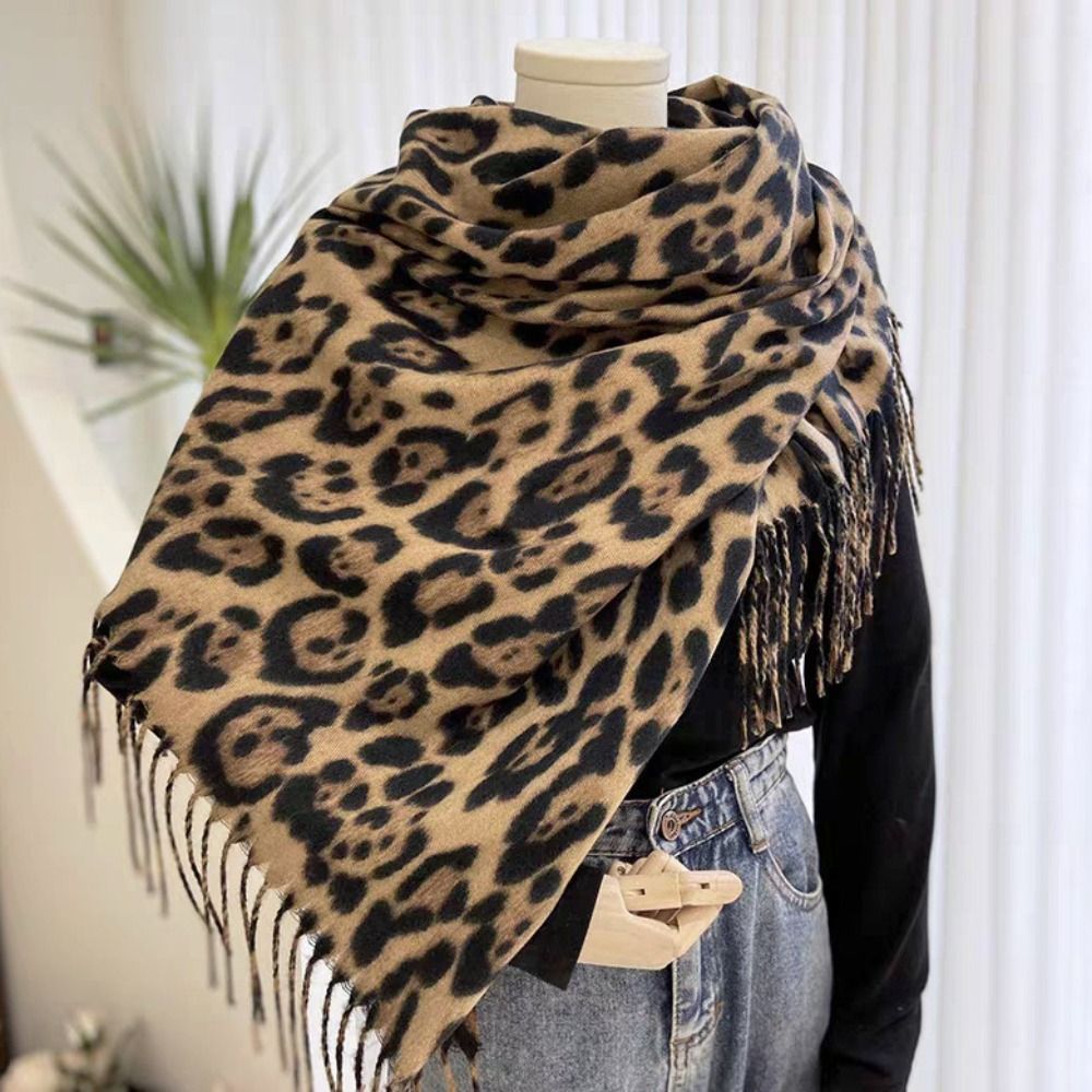 Mode léopard glands châle coupe-vent épaissi hiver chaud écharpe Imitation cachemire dame foulards enveloppes cou plus chaud