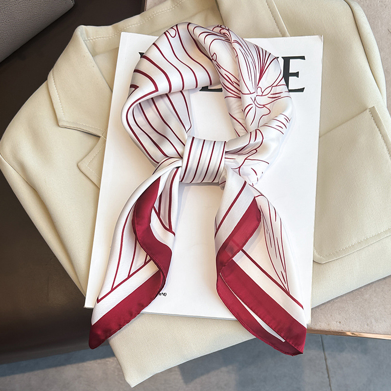 Écharpe de cou en Satin doux Imitation soie pour femmes, écharpe carrée respirante à rayures, imprimé floral, nouvelle collection printemps/été 2024