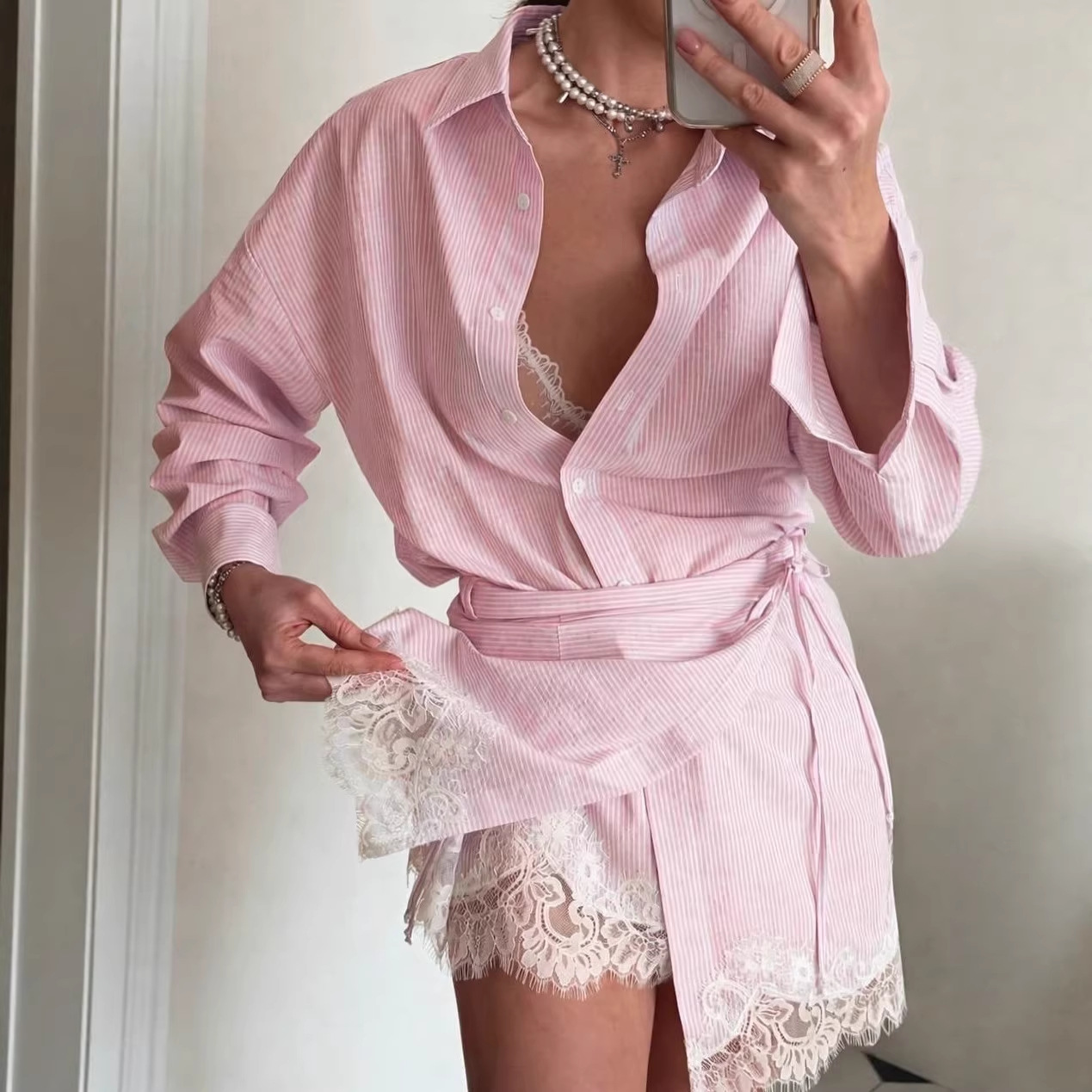 Ensemble chemise et jupe à rayures en dentelle pour femme, manches longues, printemps-été 2026, nouveau style, tenue élégante et décontractée