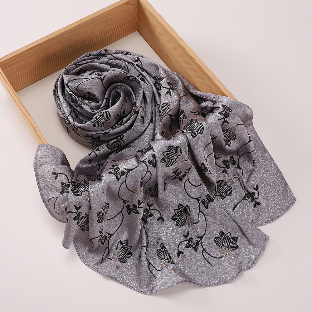 Hijab en satin pailleté de qualité supérieure, imprimé feuilles et fleurs rétro, foulard respirant et soyeux, couvre-chef islamique pour femmes, châle élégant